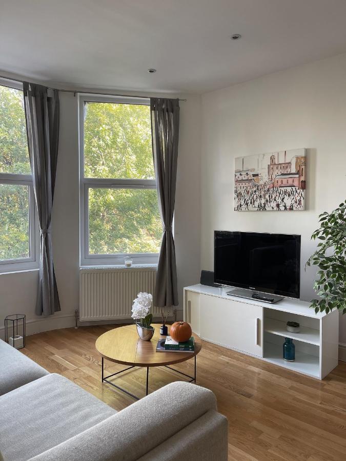 Luxuriously Flat In Streatham Lägenhet London Exteriör bild